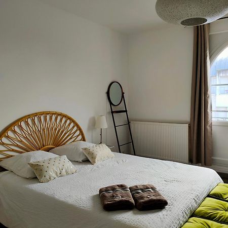 A La Villa Perroy Les Chambres Sont Spacieuses Et Les Petit-Dejeuners Offerts Dunkirk Exterior foto