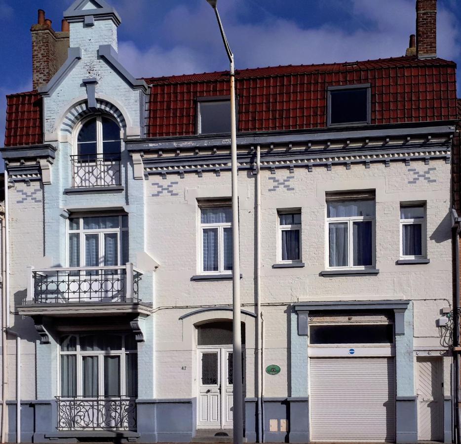 A La Villa Perroy Les Chambres Sont Spacieuses Et Les Petit-Dejeuners Offerts Dunkirk Exterior foto
