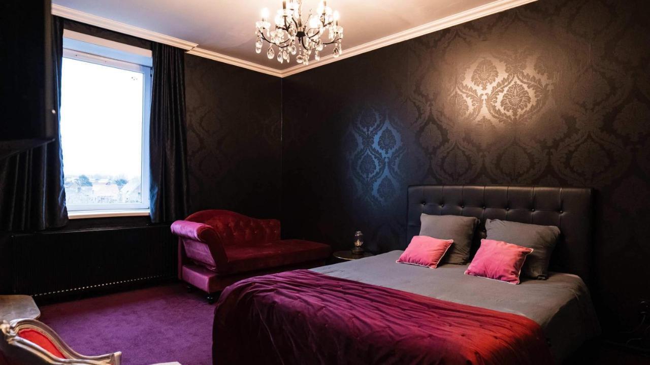A La Villa Perroy Les Chambres Sont Spacieuses Et Les Petit-Dejeuners Offerts Dunkirk Exterior foto