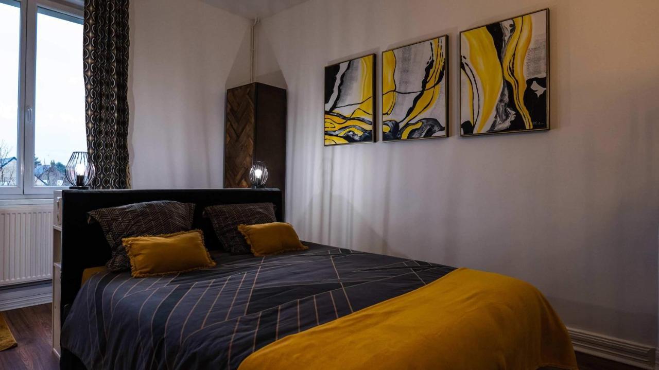 A La Villa Perroy Les Chambres Sont Spacieuses Et Les Petit-Dejeuners Offerts Dunkirk Exterior foto
