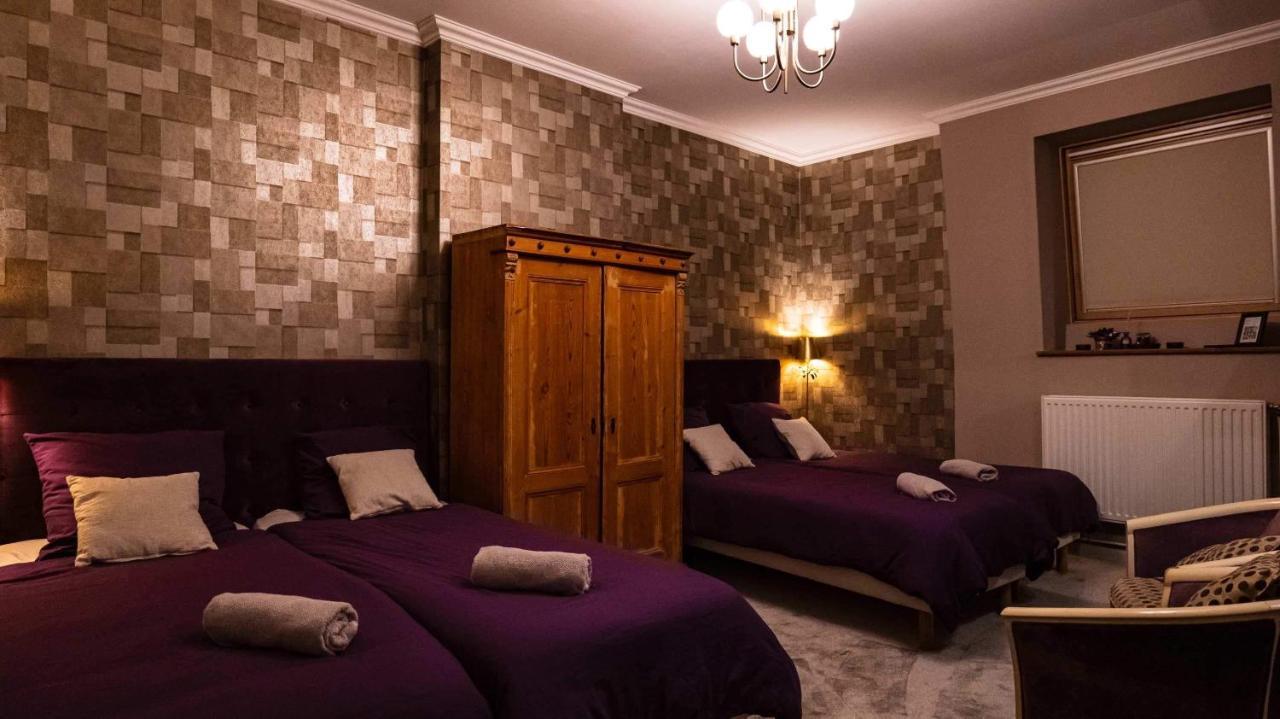 A La Villa Perroy Les Chambres Sont Spacieuses Et Les Petit-Dejeuners Offerts Dunkirk Exterior foto